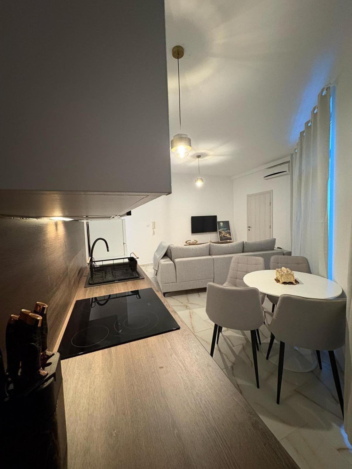 Two Brothers Apartment
